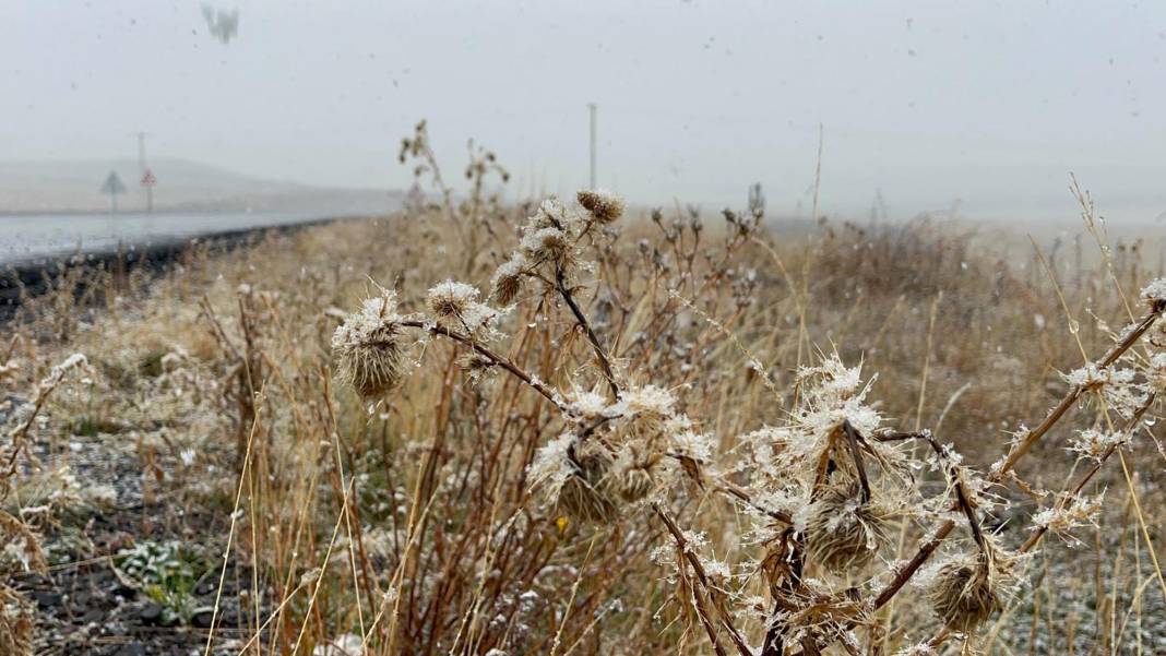 3 ilimiz beyaz örtüyle kaplandı! Kar kalınlığı 26 santimetre 10